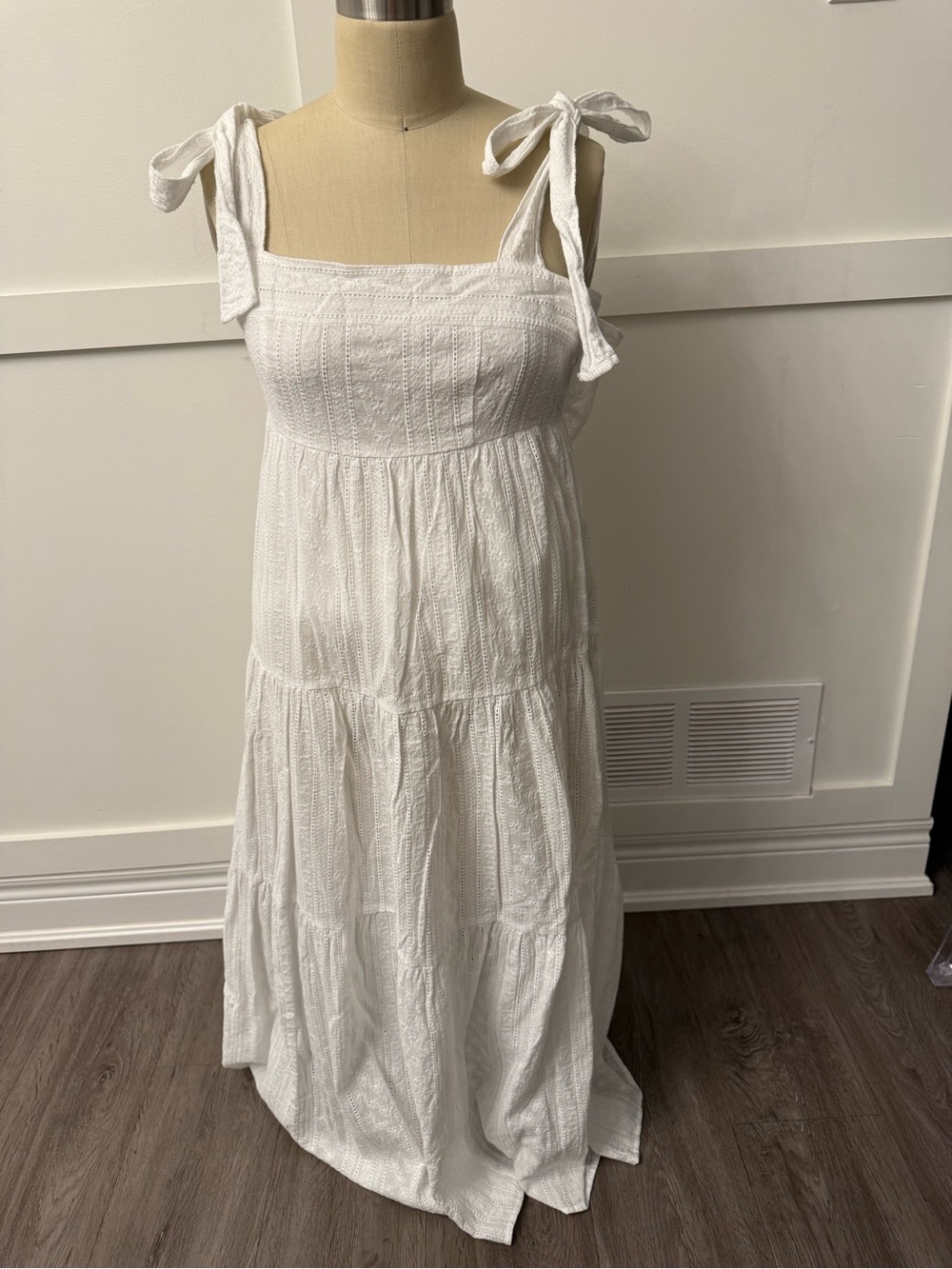 Summery White Tie-Shoulder Maxi Dress